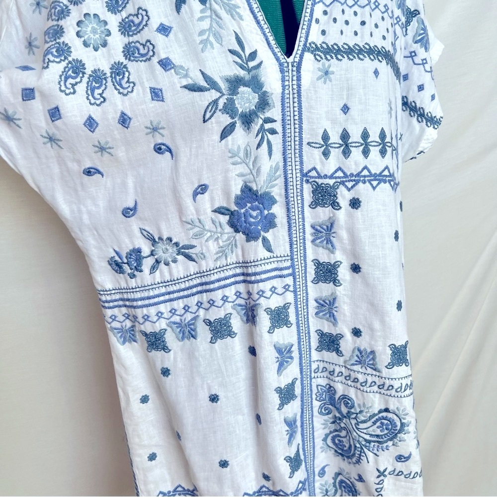 Johnny Was White and Blue 100% Linen Embroidered Boxy Dress - Picture 3 of 15